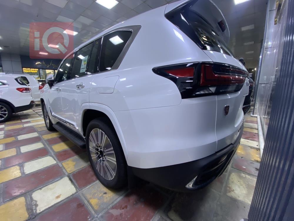 Lexus LX